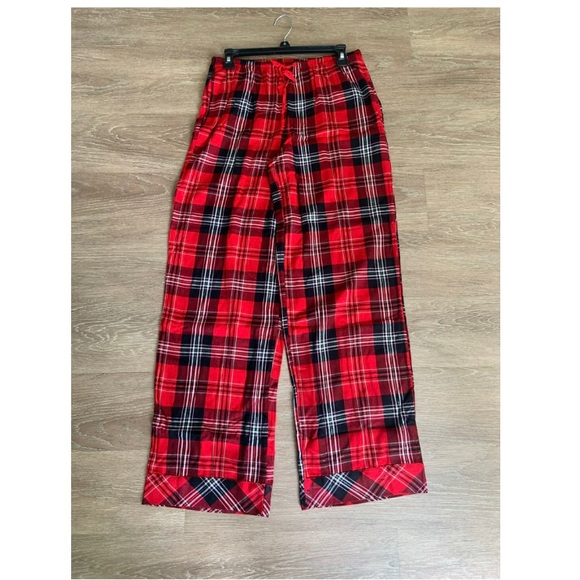 Victoria’s Secret shimmer flannel PJ set - Picture 16 of 16